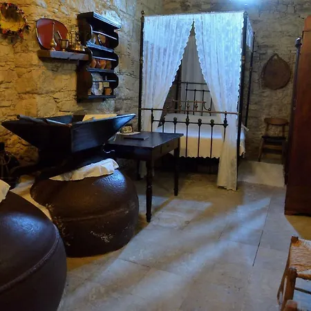 Kostas Stone House * Agios Amvrosios (Limassol)