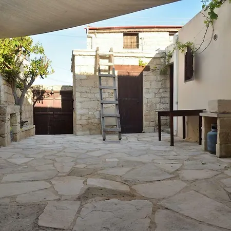Country house Kostas Stone House